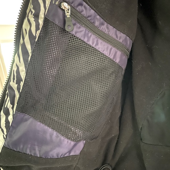 Women’s Calvin Klein Performance Down Filled Jacket, Size S - Picture 3 of 5